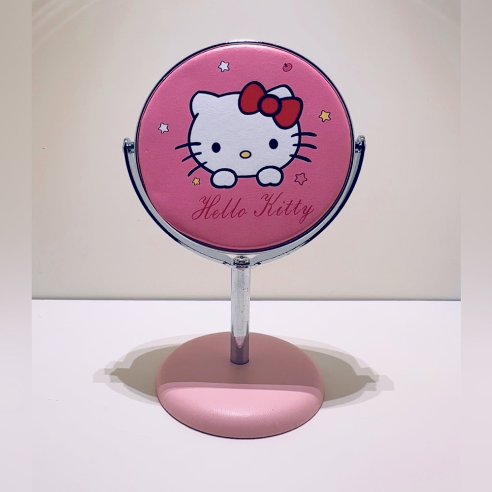 Hello Kitty Rotatable Mirror